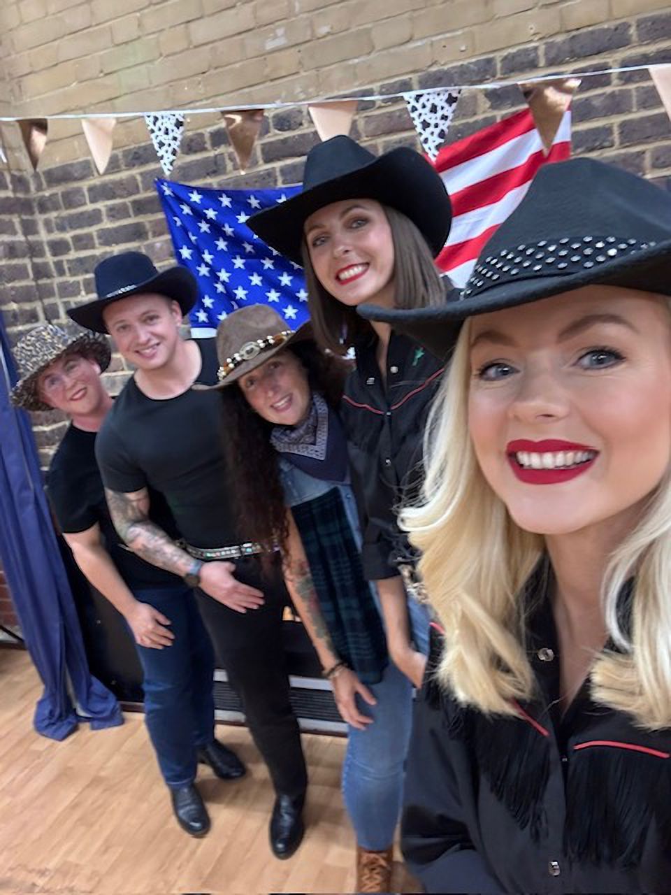 Caroliners dance club Crawley - Corporate parties and events Caroliners dance club Crawley - Corporate parties and events